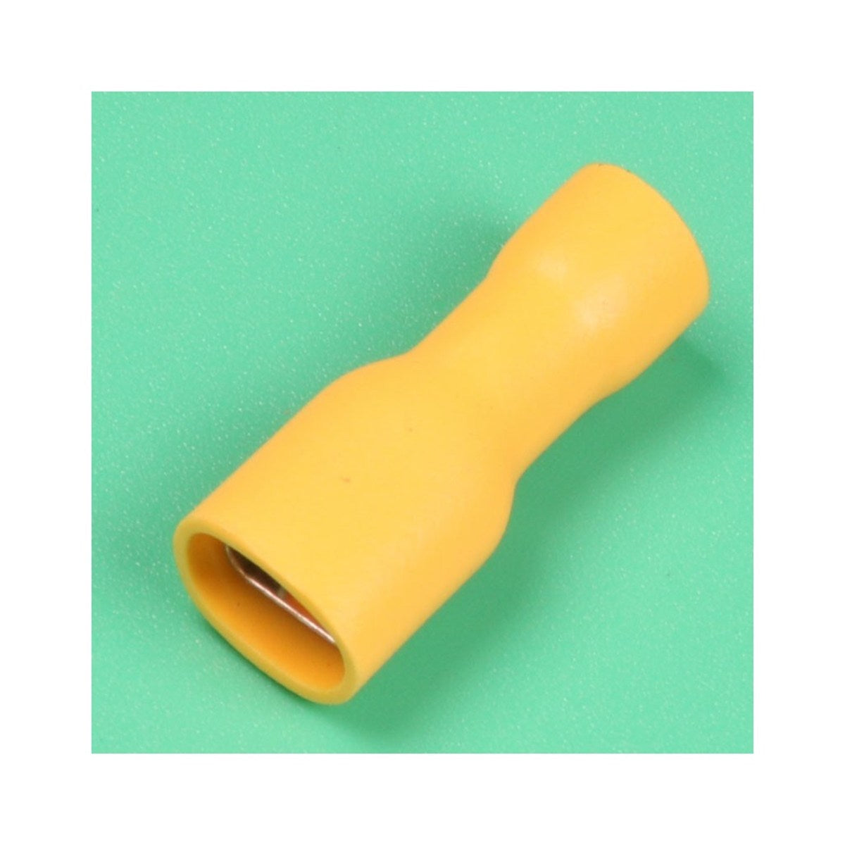 Cosses à déconnexion rapide femelles 0,250 po, 12-10 AWG, vinyle entièrement isolé, sac de 25