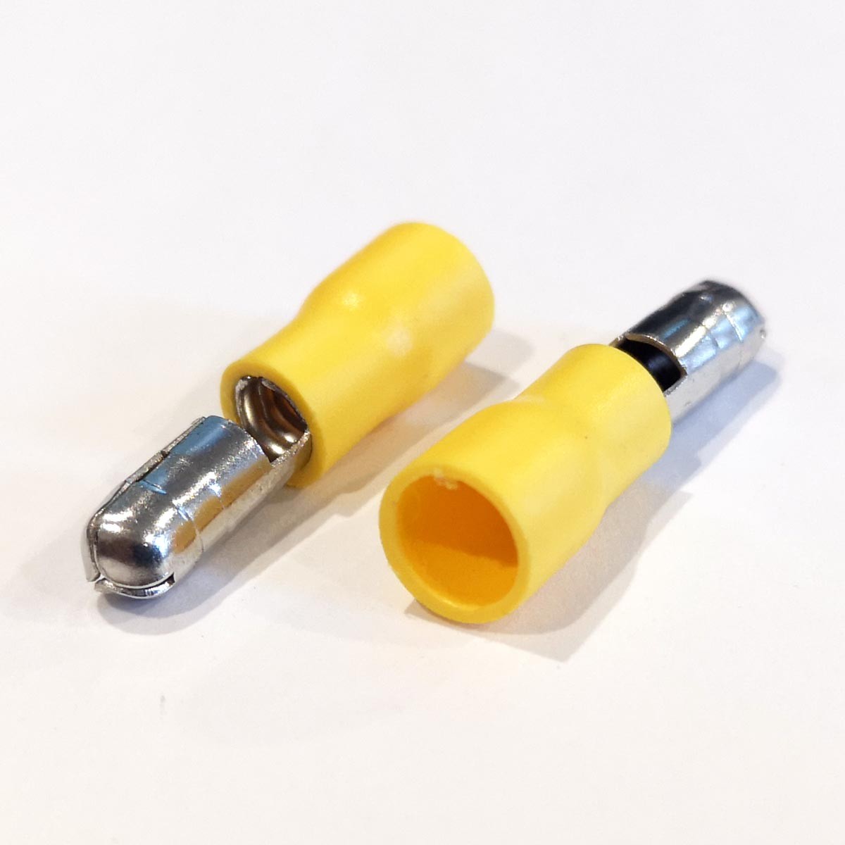 Cosses balle mâles 0,195 po, 12-10 AWG, vinyle, jaune, sac de 25